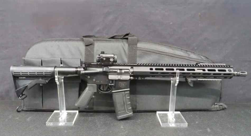 SMITH &amp; WESSON M&amp;P15 AR15 5.56