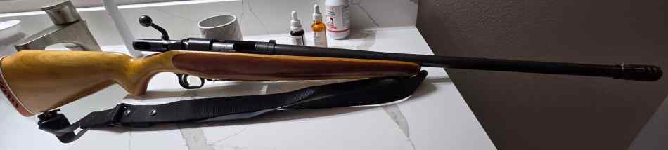 Mossberg 395KA is a 12-gauge, bolt-action shotgun