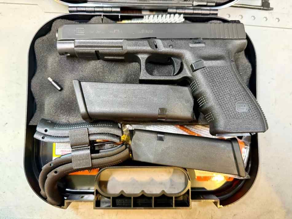 Glock 41 gen 4 like new condition 