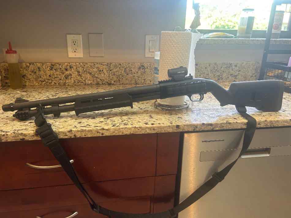 Mossberg 590A1 Magpul