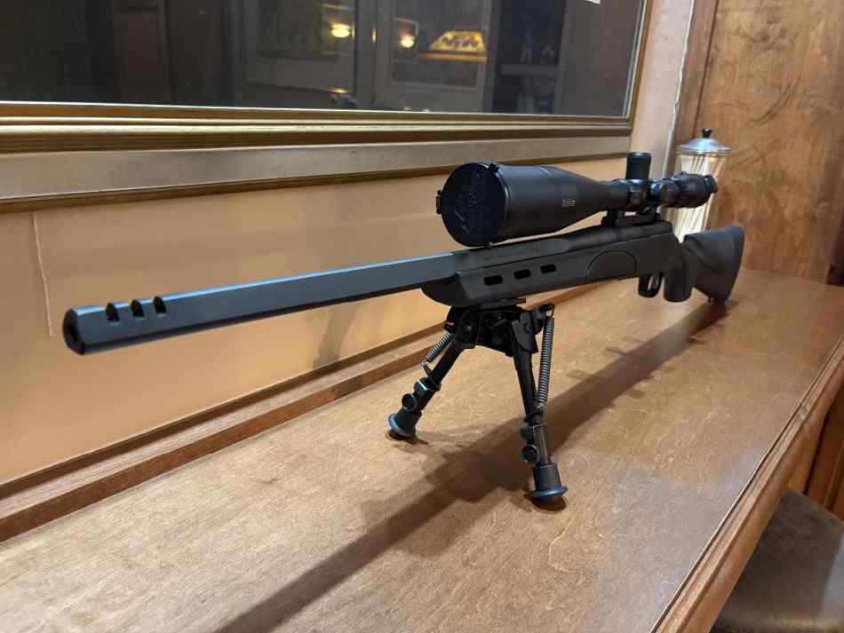 Remington 700 VTR .223 Rifle w/ Burris Scope &amp; Pod